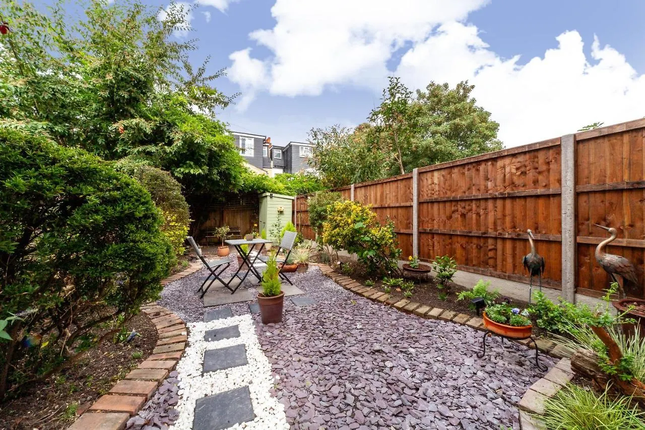 Charming Terraced 3Br House, 5 Min Hither Green St London 0*,  United Kingdom