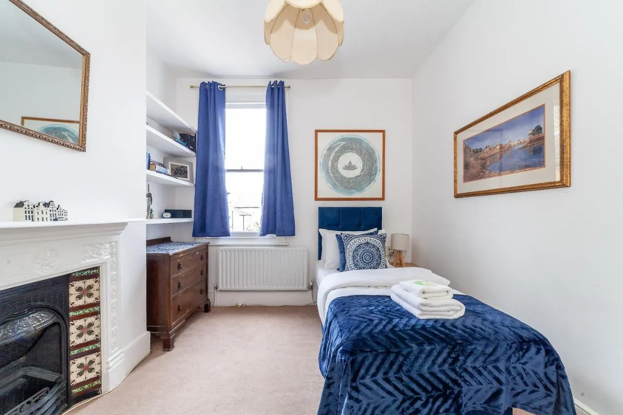 公寓 Charming Terraced 3Br House, 5 Min Hither Green St 伦敦